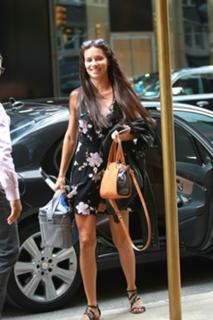 Adriana Lima feet photo thumbnail
