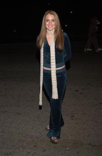 Lindsay Lohan feet photo thumbnail