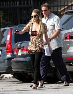 Lindsay Lohan feet photo thumbnail