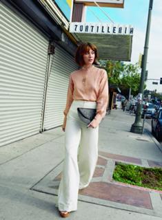 Mary Elizabeth Winstead feet photo thumbnail