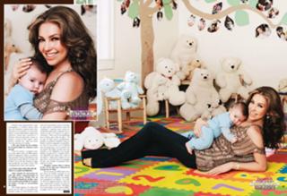 Thalía feet photo thumbnail