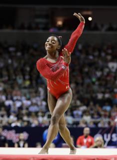 Simone Biles feet photo thumbnail