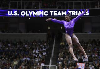 Simone Biles feet photo thumbnail