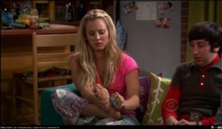 Kaley Cuoco feet photo thumbnail