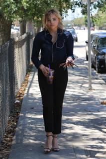 Chloë Grace Moretz feet photo thumbnail