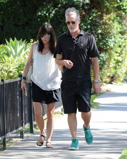 Selma Blair feet photo thumbnail