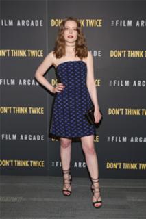 Gillian Jacobs feet photo thumbnail