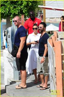 Eva Longoria feet photo thumbnail