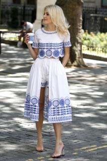 Pixie Lott feet photo thumbnail