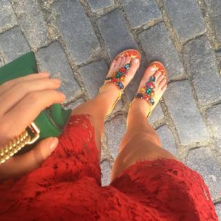 Marina Ruy Barbosa feet photo thumbnail