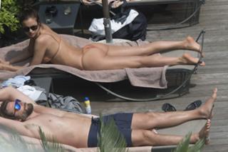 Irina Shayk feet photo thumbnail