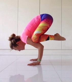 Thalía feet photo thumbnail