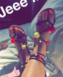 Klaudia Halejcio feet photo thumbnail