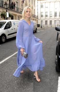 Pixie Lott feet photo thumbnail