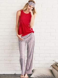 Martha Hunt feet photo thumbnail