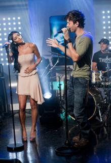 Nicole Scherzinger feet photo thumbnail