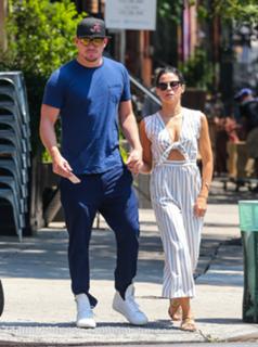 Jenna Dewan feet photo thumbnail