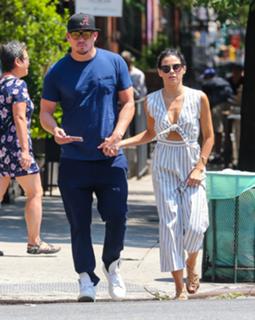 Jenna Dewan feet photo thumbnail