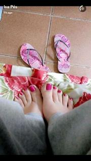 Isa Pes feet photo thumbnail