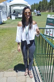 Olivia Munn feet photo thumbnail