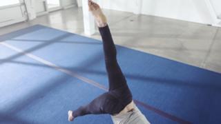Aly Raisman feet photo thumbnail