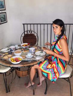 Valentina Vignali feet photo thumbnail