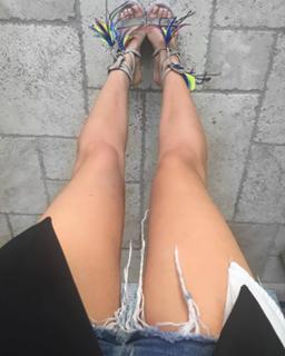 Xenia Tchoumitcheva feet photo thumbnail