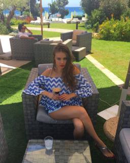 Xenia Tchoumitcheva feet photo thumbnail