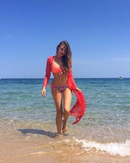 Xenia Tchoumitcheva feet photo thumbnail