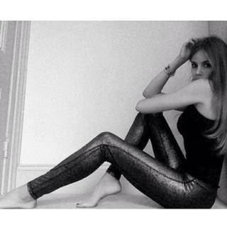 Xenia Tchoumitcheva feet photo thumbnail