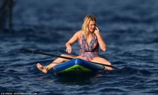 Ellie Goulding feet photo thumbnail