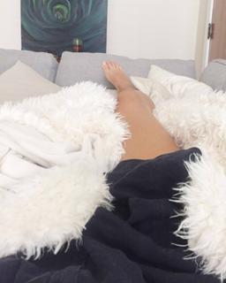 Adriene Mishler feet photo thumbnail