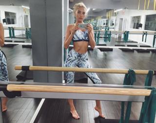 Elsa Hosk feet photo thumbnail