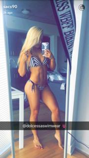 Amanda Saccomanno feet photo thumbnail