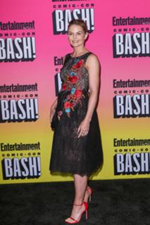 Jennifer Morrison feet photo thumbnail