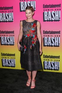 Jennifer Morrison feet photo thumbnail