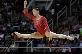 Aly Raisman feet photo thumbnail
