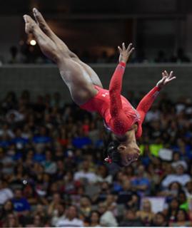 Simone Biles feet photo thumbnail