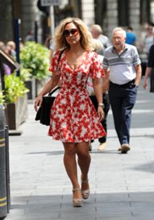 Myleene Klass feet photo thumbnail
