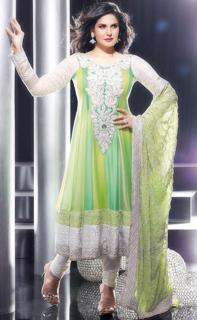 Zareen Khan feet photo thumbnail