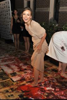 Olivia Wilde feet photo thumbnail