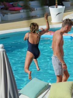 Charlotte Crosby feet photo thumbnail
