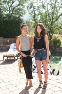 Ashley Greene feet photo thumbnail