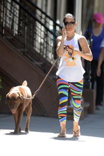 Lucy Liu feet photo thumbnail