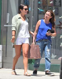 Lea Michele feet photo thumbnail