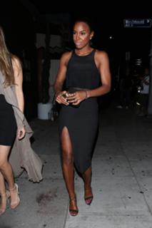 Kelly Rowland feet photo thumbnail