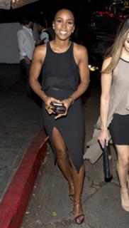 Kelly Rowland feet photo thumbnail