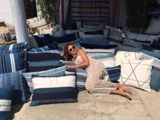 Kelly Bensimon feet photo thumbnail