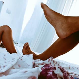 Veronica Maya feet photo thumbnail