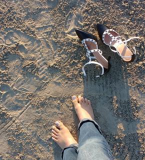 Isa Pes feet photo thumbnail